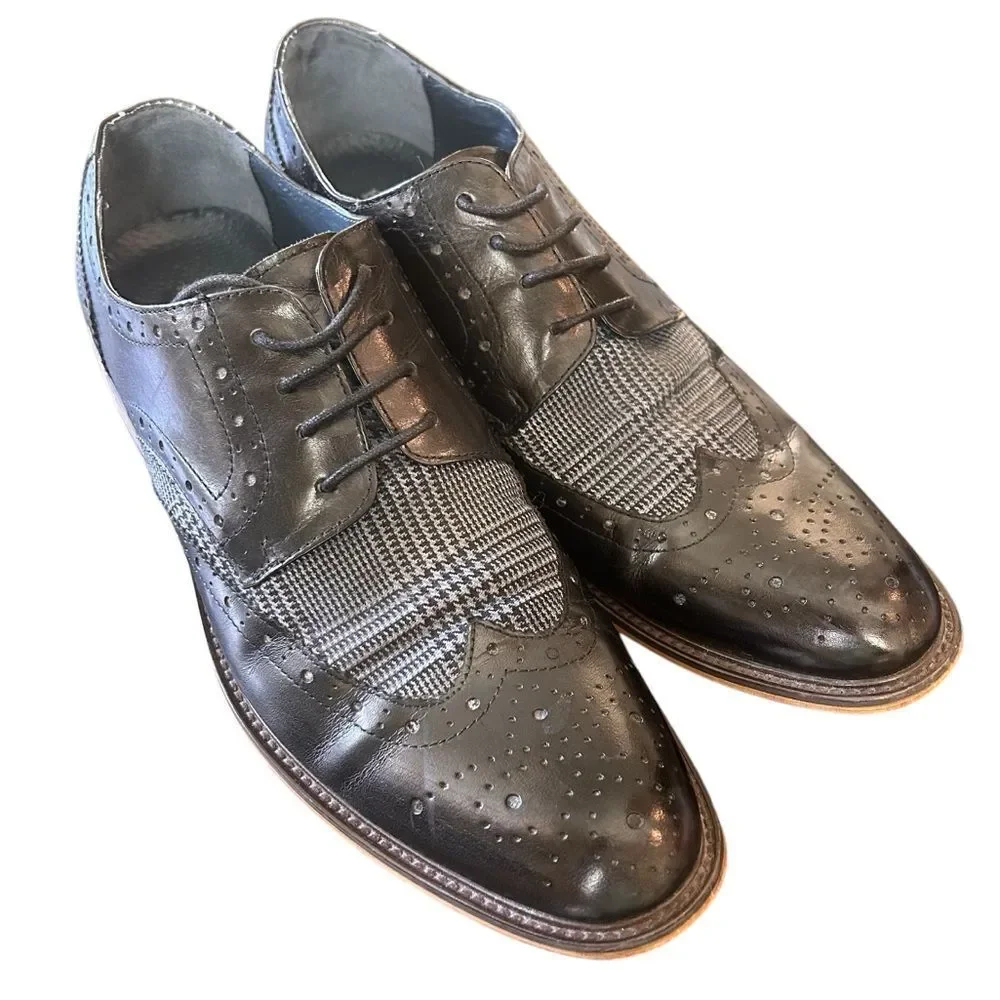Vintage Foundary men’s black leather wingtip with houndstooth detail size 9.5